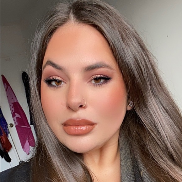 Hey! I’m Amanda ✨ - Picture 5 of 8